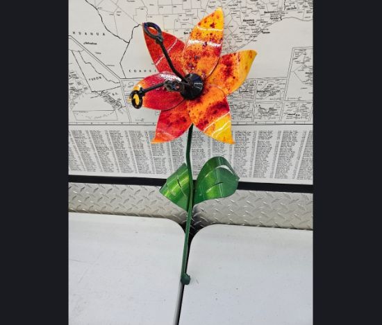 Picture of 22-Short PM Poinsettia BJ Messed Up Yellow Red Jawbreaker Black 3-point Center